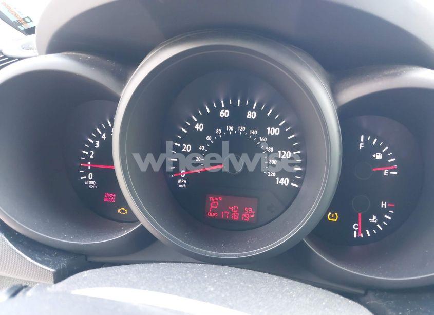 Photo 7 of 2013 Kia Soul (VIN KNDJT2A56D7510173)