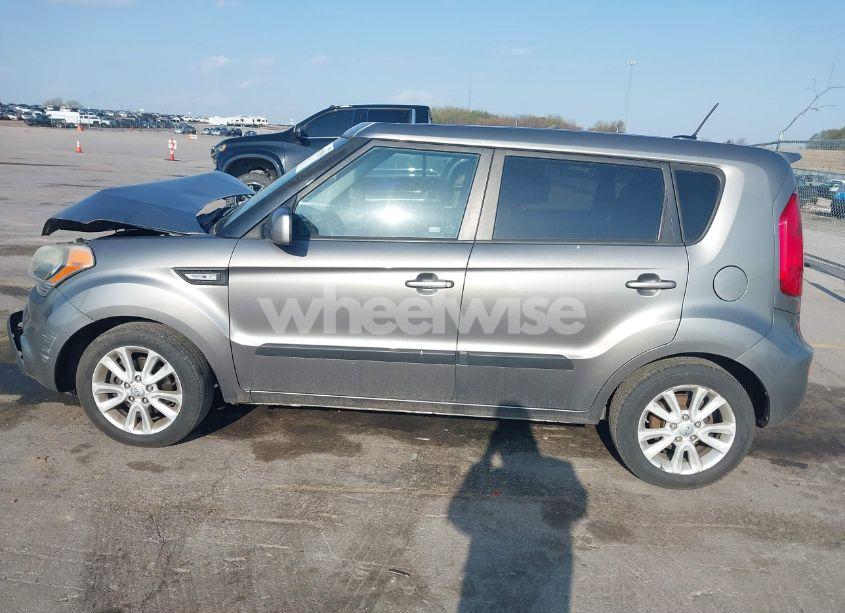 Photo 14 of 2013 Kia Soul (VIN KNDJT2A56D7577694)
