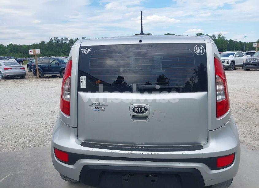 Photo 16 of 2013 Kia Soul (VIN KNDJT2A56D7580191)