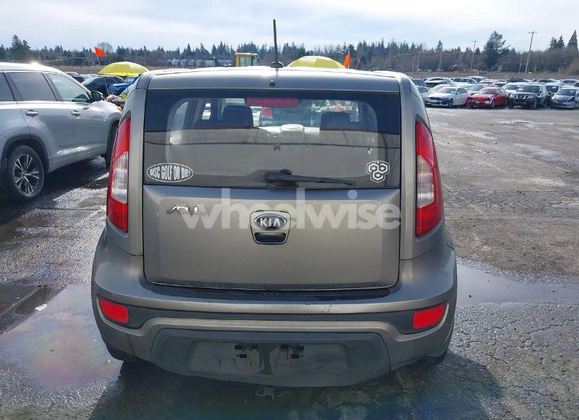 Photo 16 of 2013 Kia Soul (VIN KNDJT2A56D7598450)