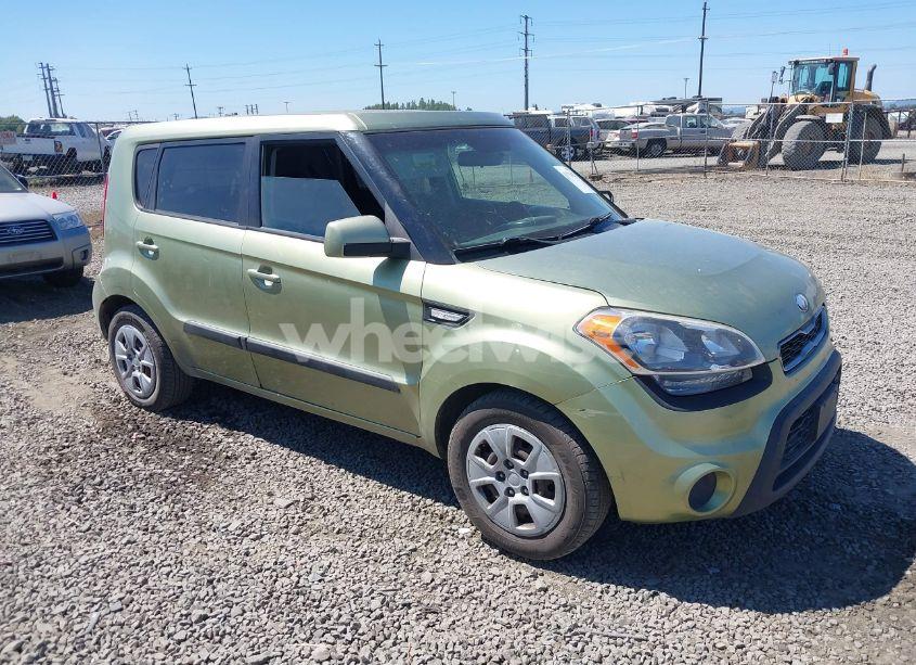 2013 Kia Soul (VIN KNDJT2A56D7630278) main photo