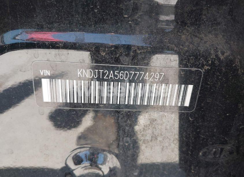 Photo 9 of 2013 Kia Soul (VIN KNDJT2A56D7774297)