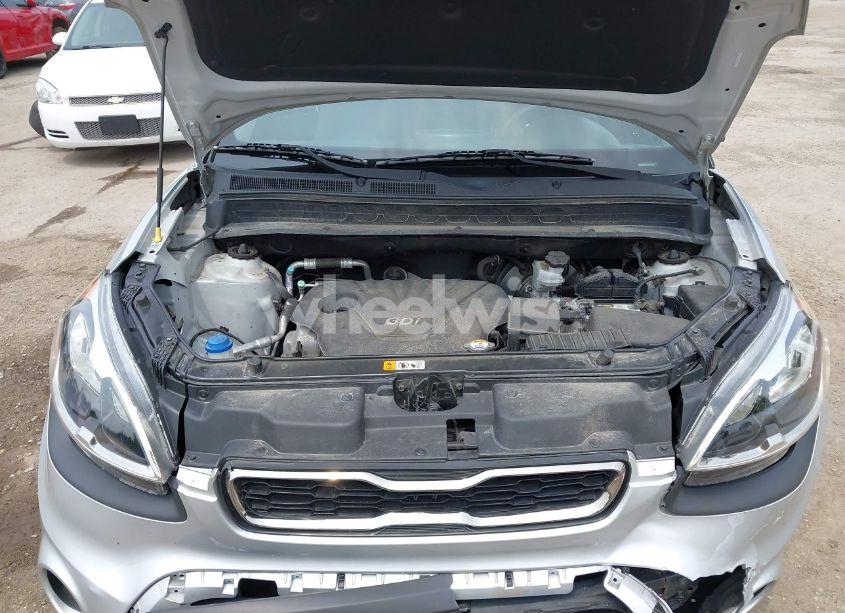 Photo 10 of 2013 Kia Soul (VIN KNDJT2A57D7510795)