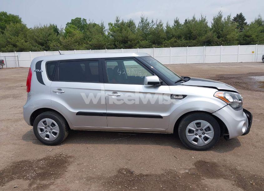 Photo 13 of 2013 Kia Soul (VIN KNDJT2A57D7510795)