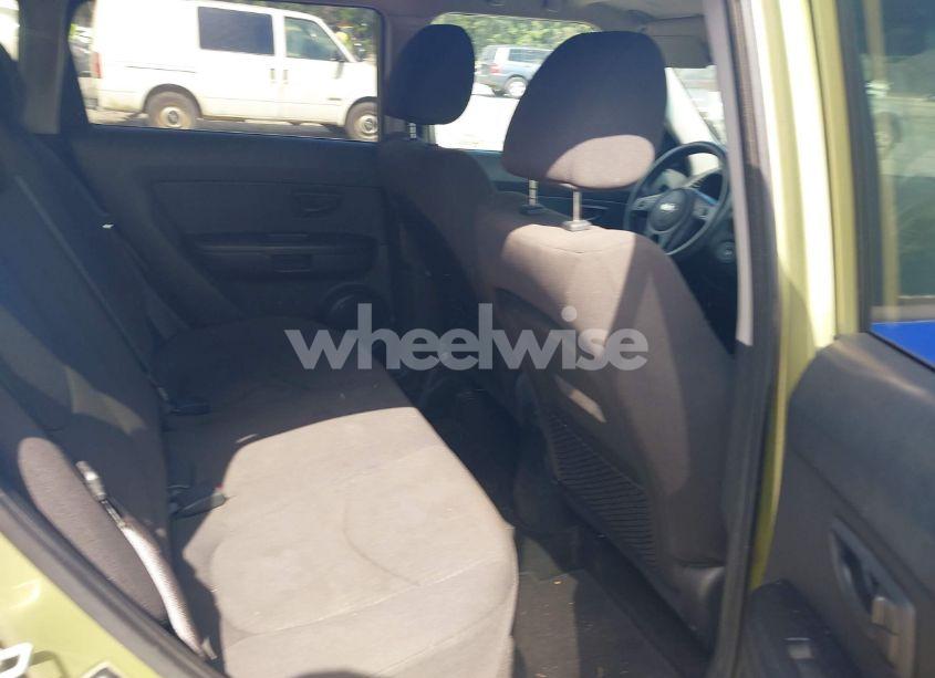 Photo 8 of 2013 Kia Soul (VIN KNDJT2A59D7534693)