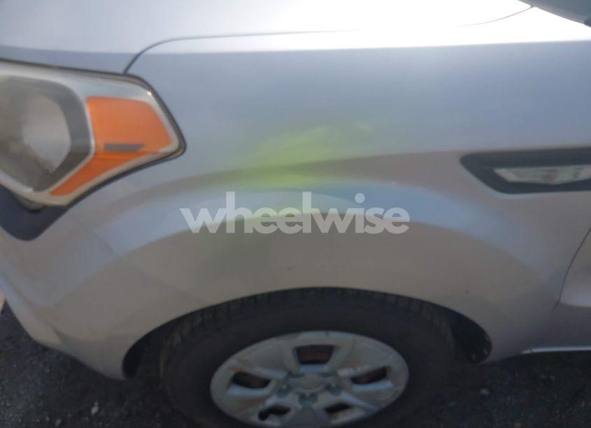 Photo 13 of 2013 Kia Soul (VIN KNDJT2A59D7550747)