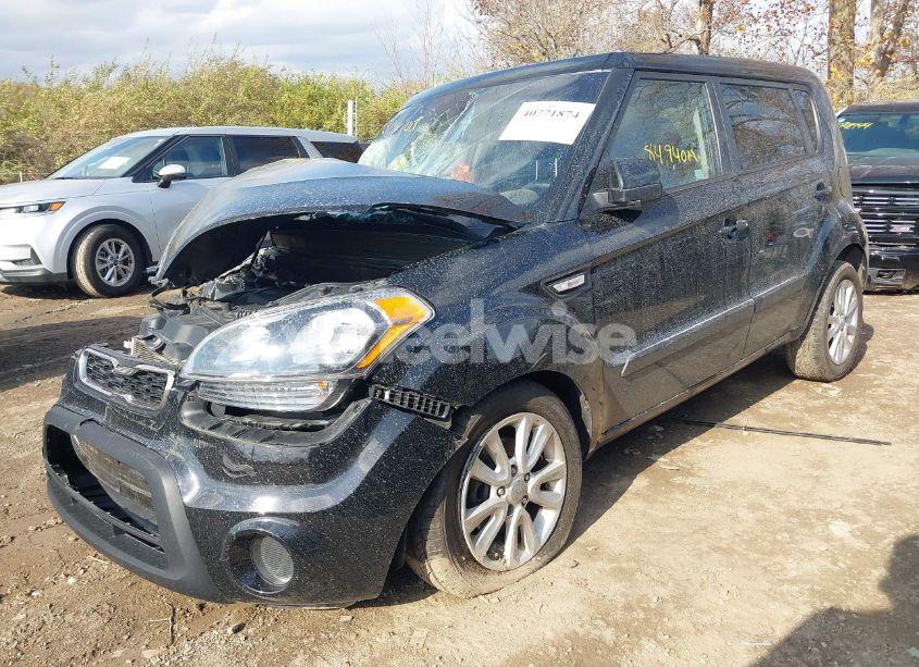 Photo 6 of 2013 Kia Soul (VIN KNDJT2A59D7605424)