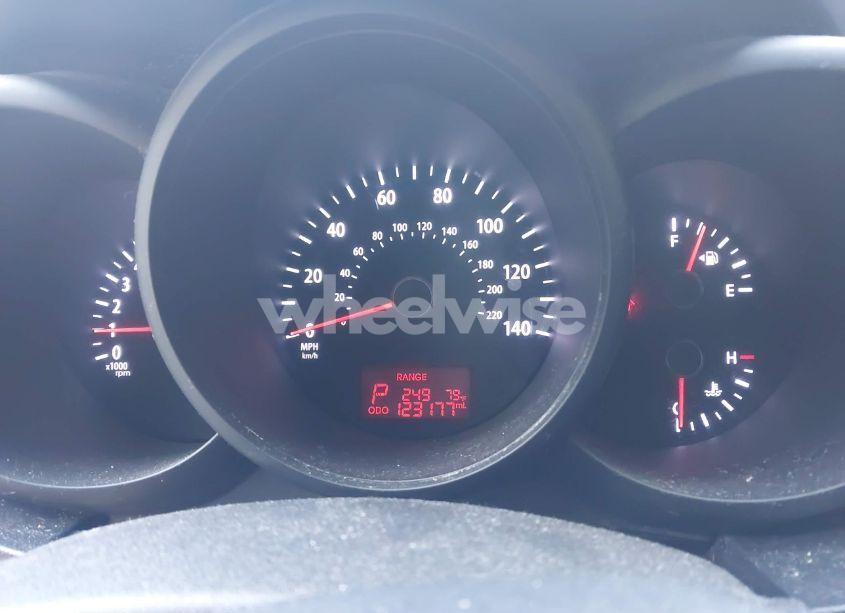 Photo 7 of 2013 Kia Soul (VIN KNDJT2A59D7623387)