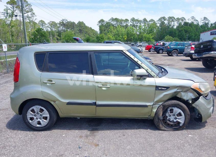 Photo 13 of 2012 Kia Soul (VIN KNDJT2A5XC7404730)