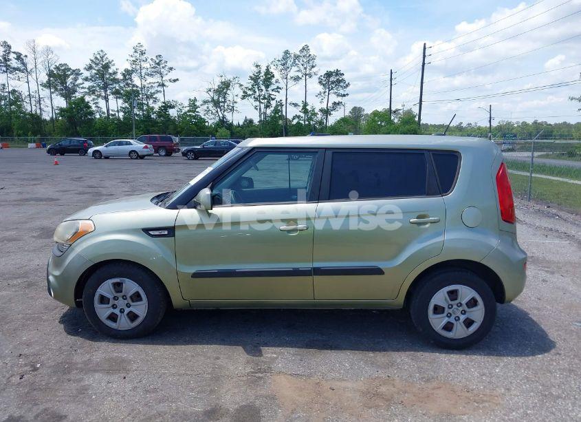 Photo 14 of 2012 Kia Soul (VIN KNDJT2A5XC7404730)