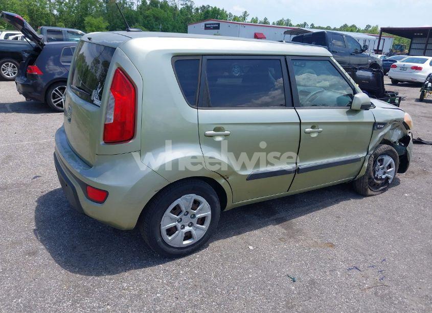Photo 4 of 2012 Kia Soul (VIN KNDJT2A5XC7404730)