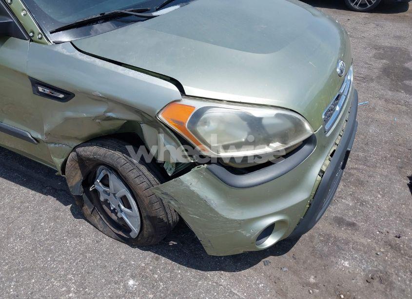 Photo 6 of 2012 Kia Soul (VIN KNDJT2A5XC7404730)