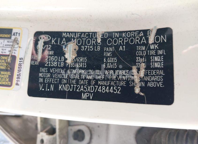 Photo 9 of 2013 Kia Soul (VIN KNDJT2A5XD7484452)