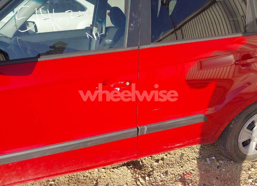 Photo 5 of 2013 Kia Soul (VIN KNDJT2A5XD7514632)