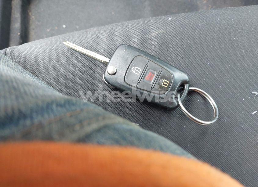 Photo 11 of 2012 Kia Soul + (VIN KNDJT2A60C7363033)