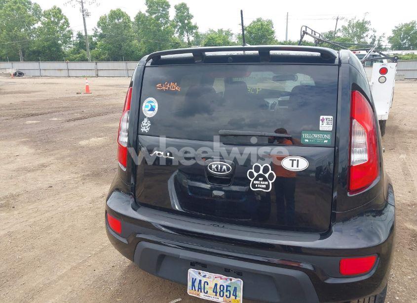 Photo 16 of 2012 Kia Soul + (VIN KNDJT2A60C7363033)