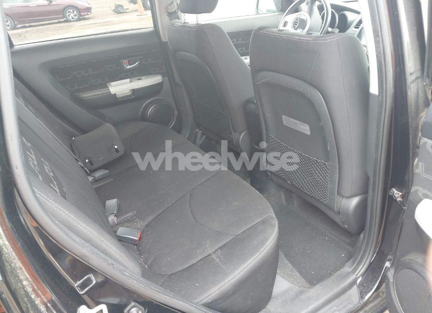 Photo 8 of 2012 Kia Soul + (VIN KNDJT2A60C7363033)