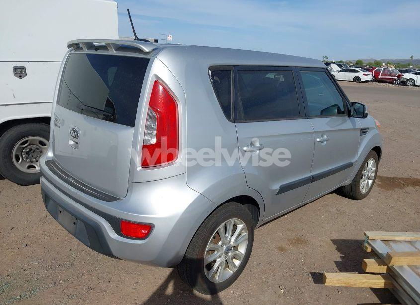Photo 4 of 2012 Kia Soul + (VIN KNDJT2A60C7379894)