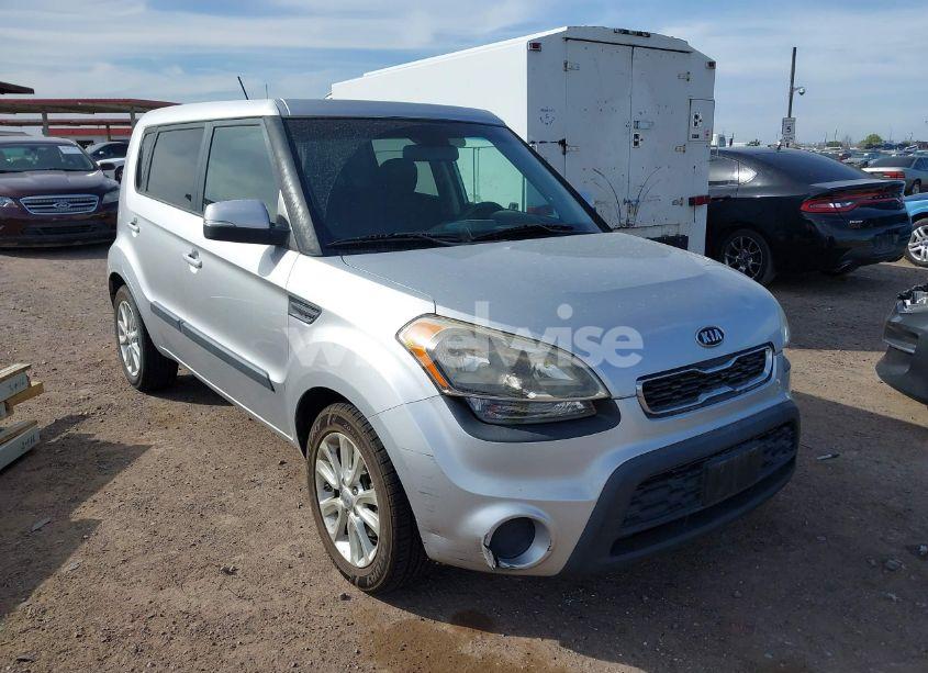 Photo 6 of 2012 Kia Soul + (VIN KNDJT2A60C7379894)
