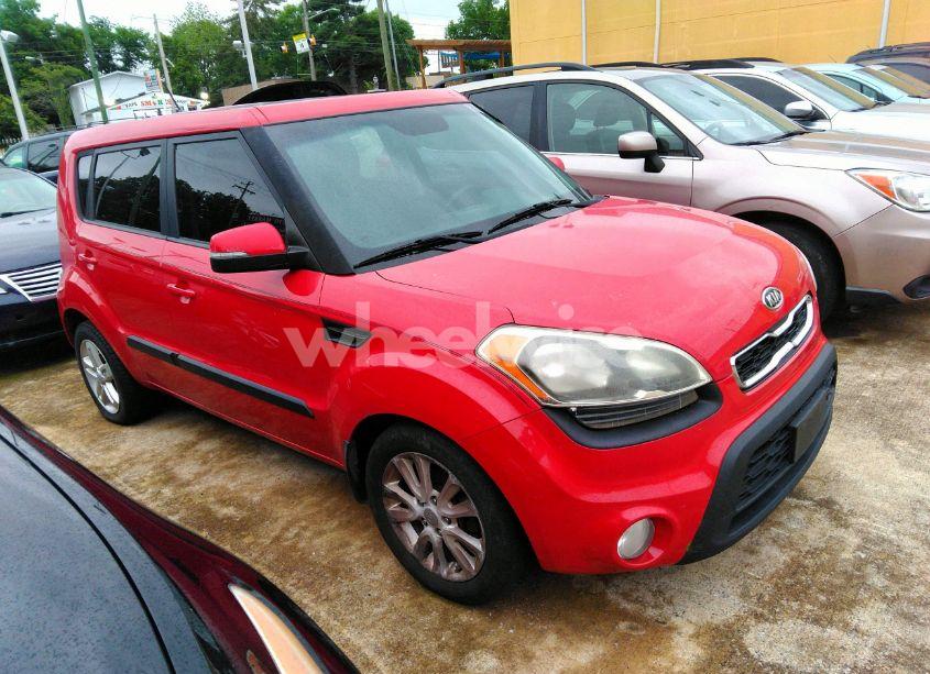 2012 Kia Soul + (VIN KNDJT2A60C7380382) main photo