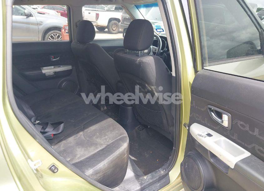 Photo 8 of 2012 Kia Soul + (VIN KNDJT2A60C7380866)