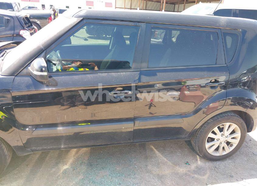 Photo 14 of 2013 Kia Soul + (VIN KNDJT2A60D7495033)