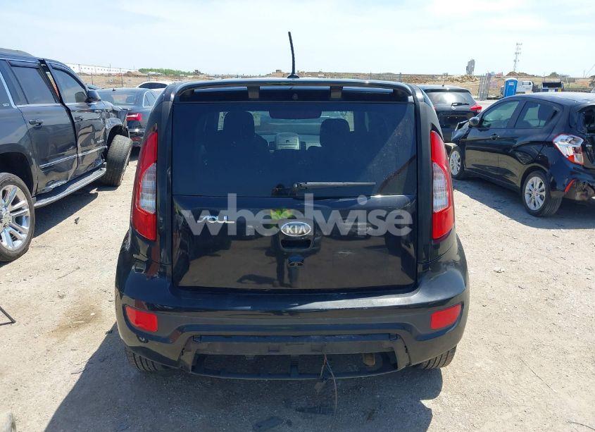 Photo 16 of 2013 Kia Soul + (VIN KNDJT2A60D7495033)