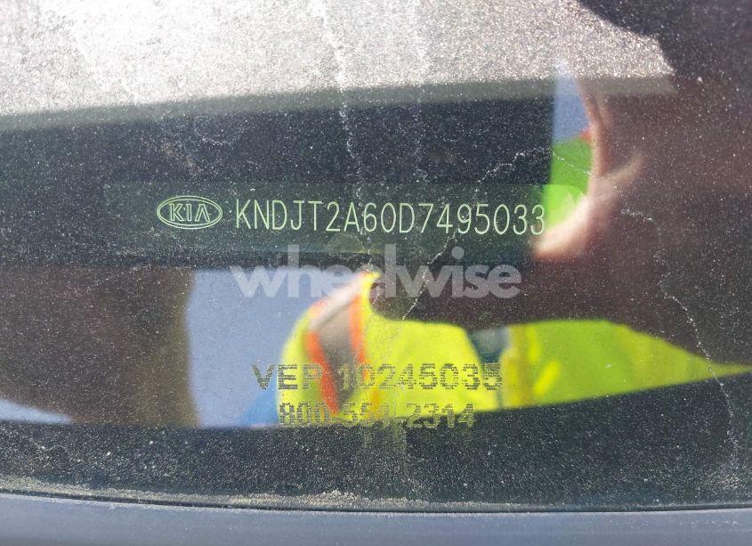 Photo 9 of 2013 Kia Soul + (VIN KNDJT2A60D7495033)