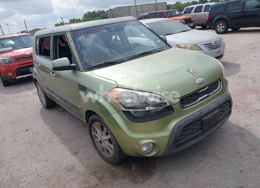2013 Kia Soul + (VIN KNDJT2A60D7576761) main photo