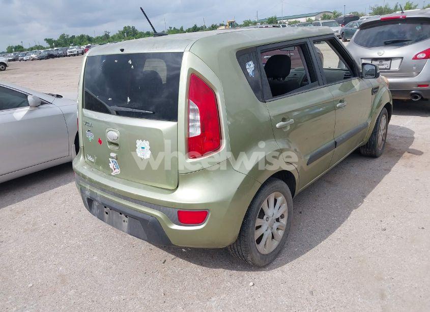Photo 4 of 2013 Kia Soul + (VIN KNDJT2A60D7576761)