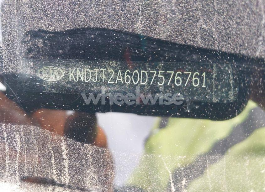 Photo 9 of 2013 Kia Soul + (VIN KNDJT2A60D7576761)