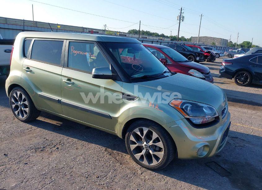 2013 Kia Soul ! (VIN KNDJT2A60D7599991) main photo