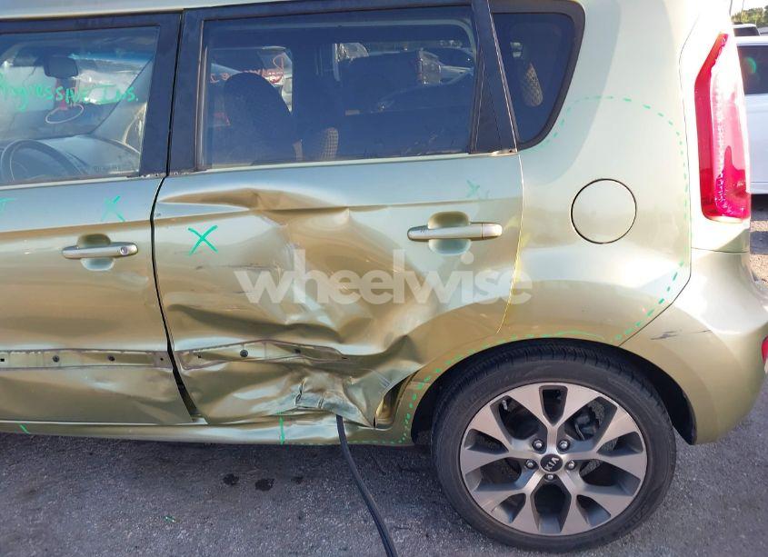 Photo 6 of 2013 Kia Soul ! (VIN KNDJT2A60D7599991)