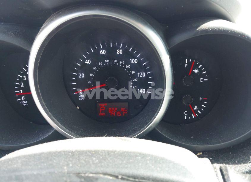 Photo 7 of 2012 Kia Soul + (VIN KNDJT2A61C7365664)