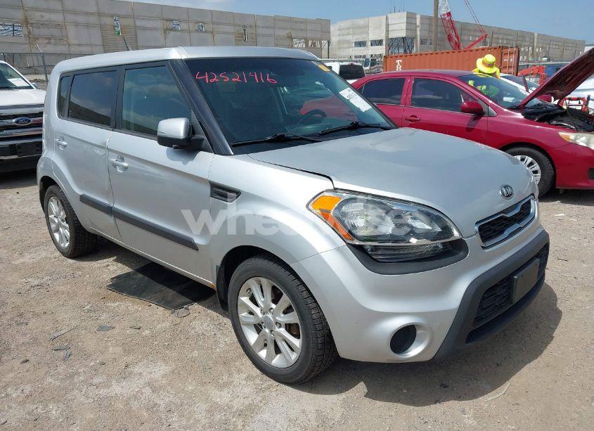 2012 Kia Soul + (VIN KNDJT2A61C7375398) main photo