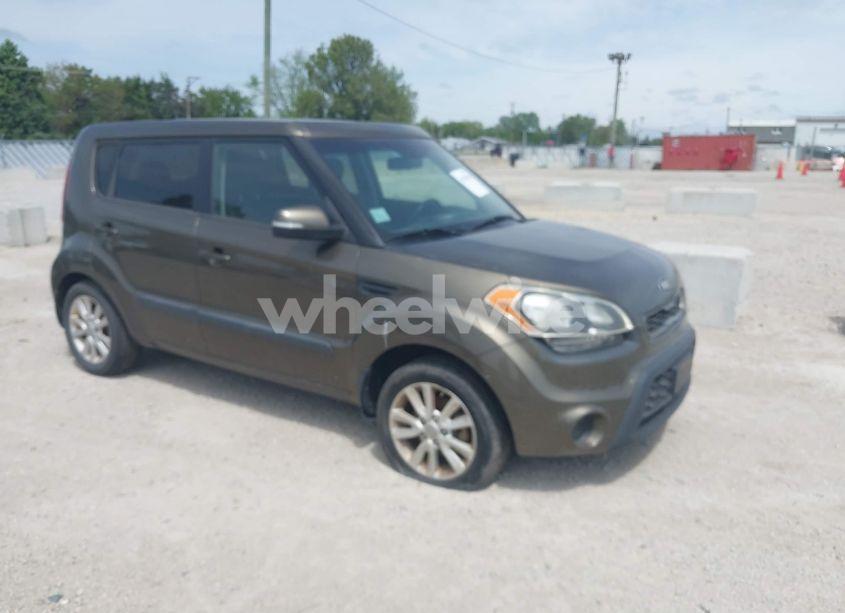 2013 Kia Soul + (VIN KNDJT2A61D7519517) main photo