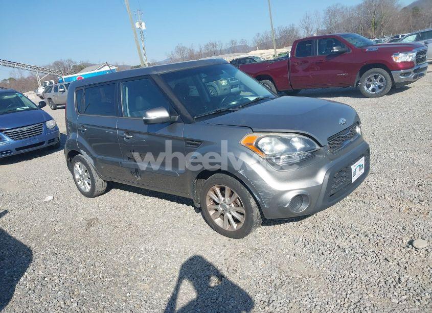 2013 Kia Soul + (VIN KNDJT2A61D7578521) main photo