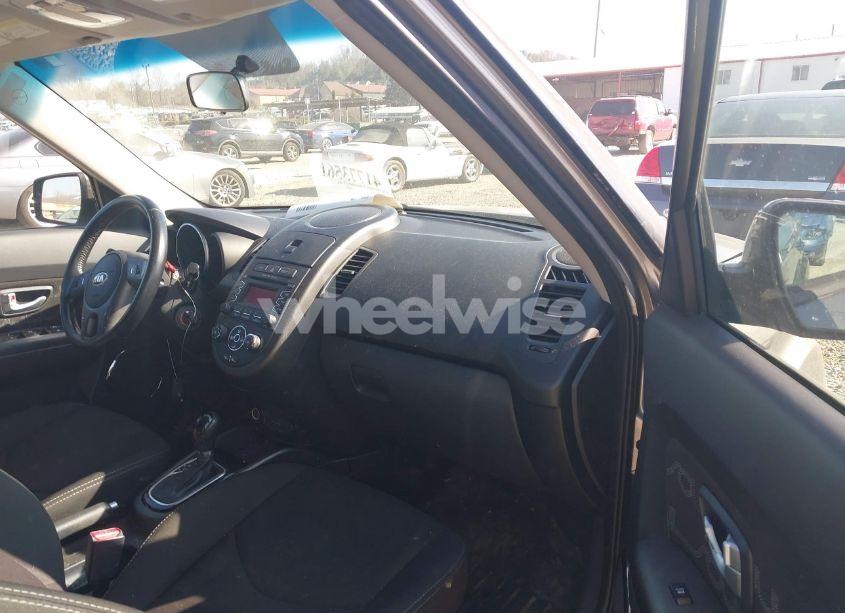 Photo 5 of 2013 Kia Soul + (VIN KNDJT2A61D7578521)