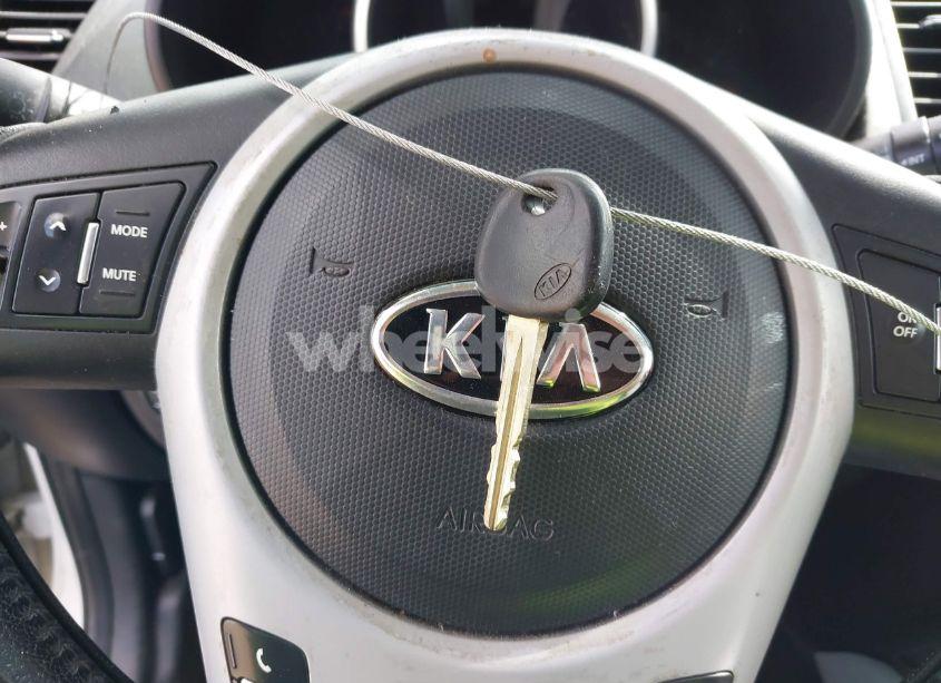 Photo 11 of 2012 Kia Soul + (VIN KNDJT2A62C7368475)