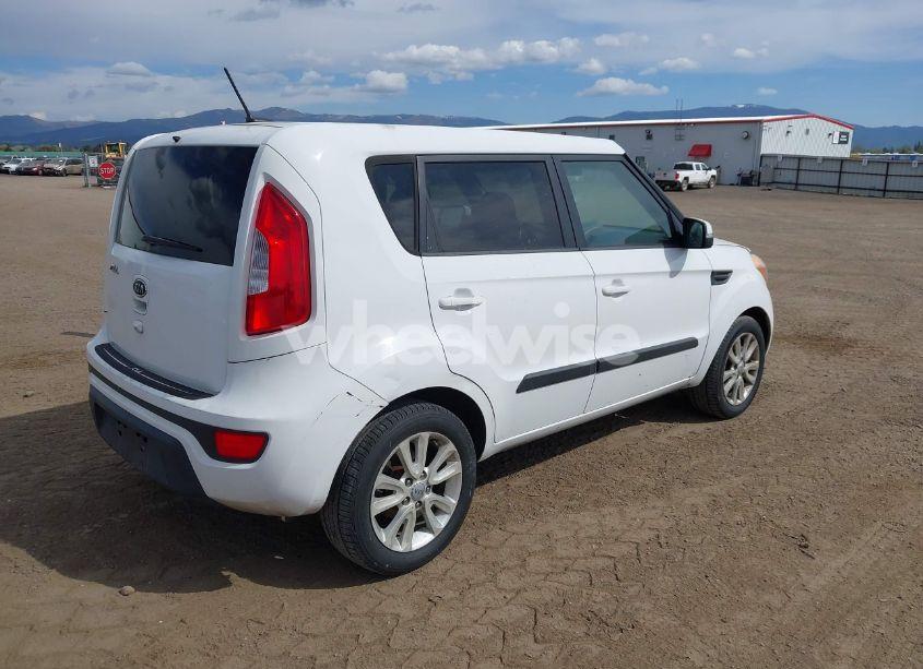Photo 4 of 2012 Kia Soul + (VIN KNDJT2A62C7368475)