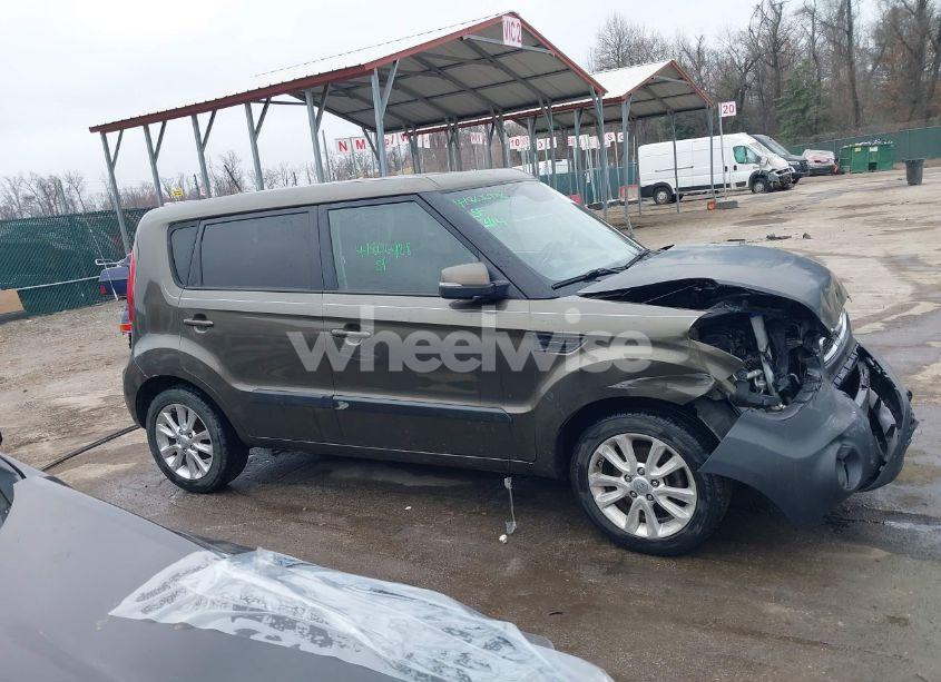 Photo 13 of 2012 Kia Soul + (VIN KNDJT2A62C7371893)