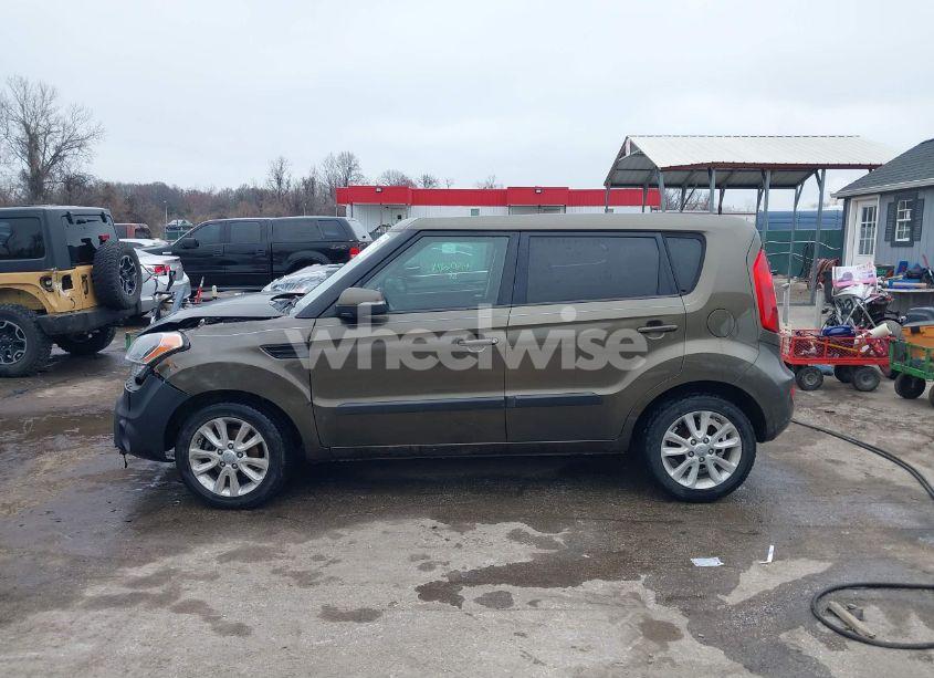 Photo 14 of 2012 Kia Soul + (VIN KNDJT2A62C7371893)