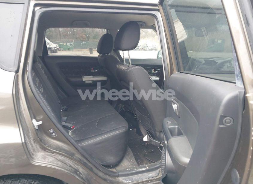 Photo 8 of 2012 Kia Soul + (VIN KNDJT2A62C7371893)