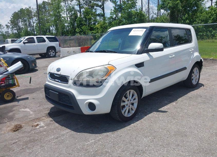 Photo 2 of 2012 Kia Soul + (VIN KNDJT2A62C7445779)