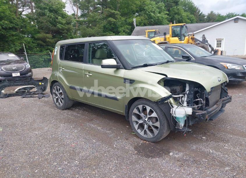 2013 Kia Soul ! (VIN KNDJT2A62D7516061) main photo