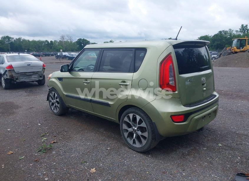 Photo 3 of 2013 Kia Soul ! (VIN KNDJT2A62D7516061)