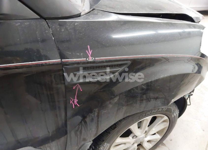 Photo 14 of 2013 Kia Soul + (VIN KNDJT2A62D7533040)