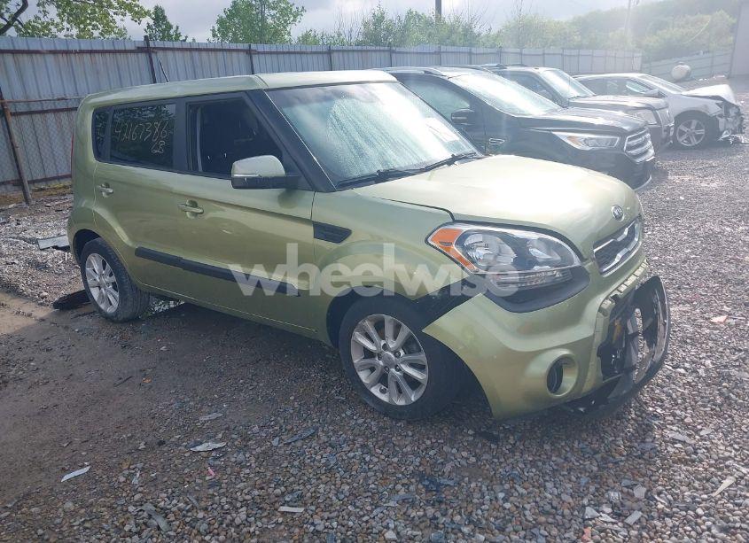 2013 Kia Soul + (VIN KNDJT2A62D7616354) main photo
