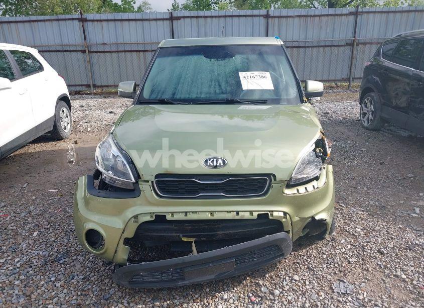Photo 12 of 2013 Kia Soul + (VIN KNDJT2A62D7616354)