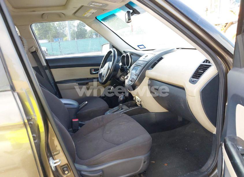 Photo 5 of 2012 Kia Soul ! (VIN KNDJT2A63C7370459)